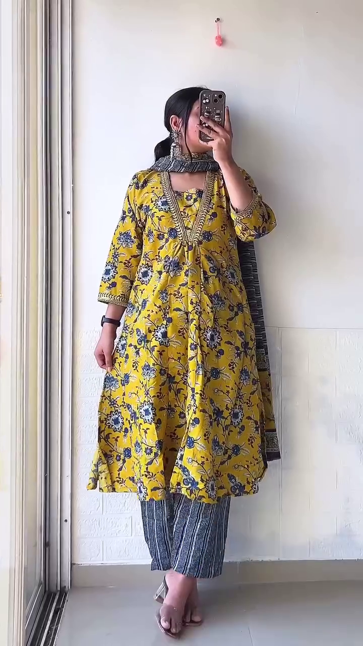 Dashing Style Georgette Casual Dress