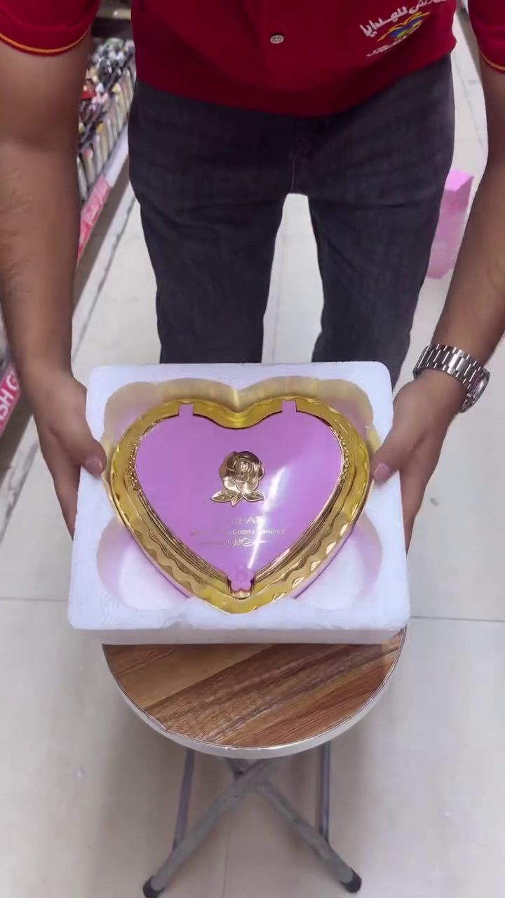 LuxeCharm Makeup Box