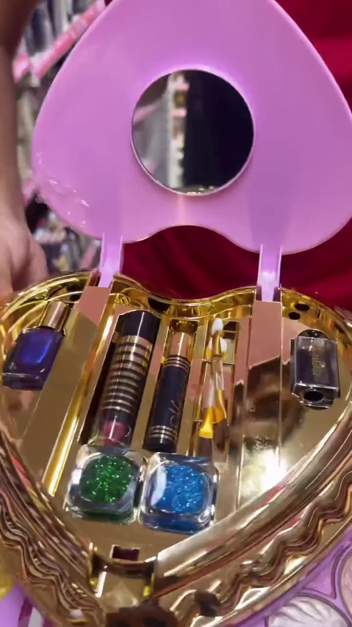 LuxeCharm Makeup Box